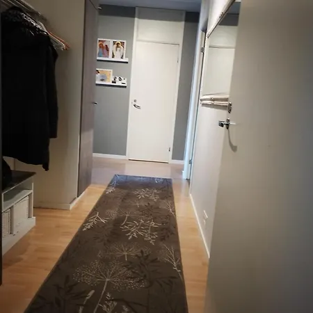 Scandinavian Taiteilijan 3h * Lahti